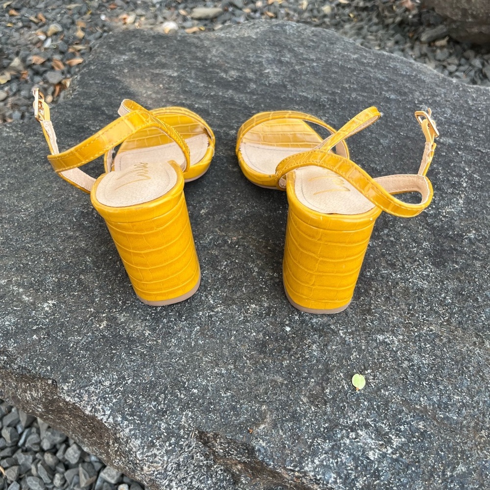 Lulus Harper Crocodile Embossed Sandals - Picture 6 of 9